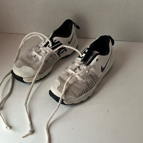 11.5C white Nike shoes - Picture 1 of 5